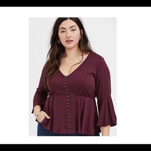 TORRID 2/2X BURGUNDY PURPLE CHALLIS BELL SLEEVE MIDI BABYDOLL TOP